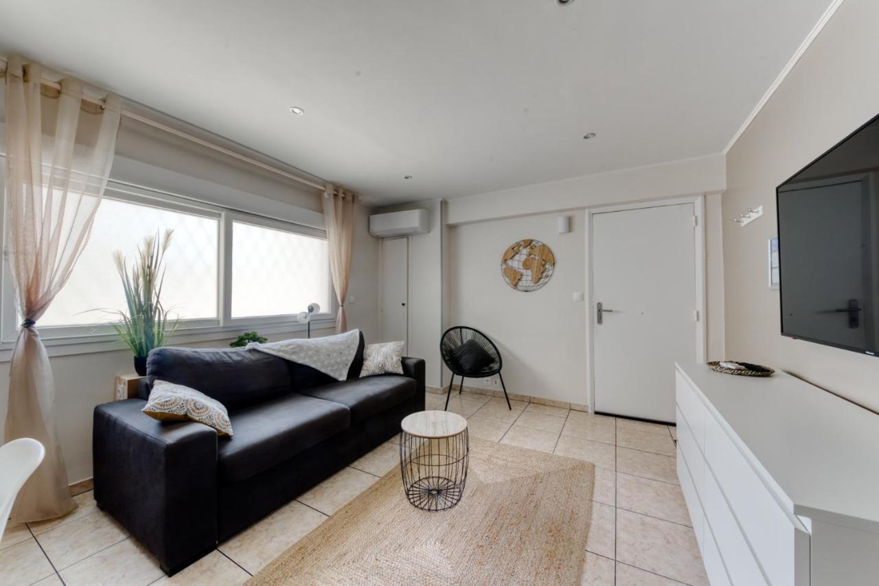 Cosy + Secured Parking Apartment *